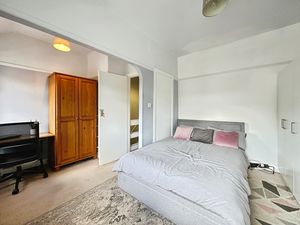 Photo 5- click for photo gallery